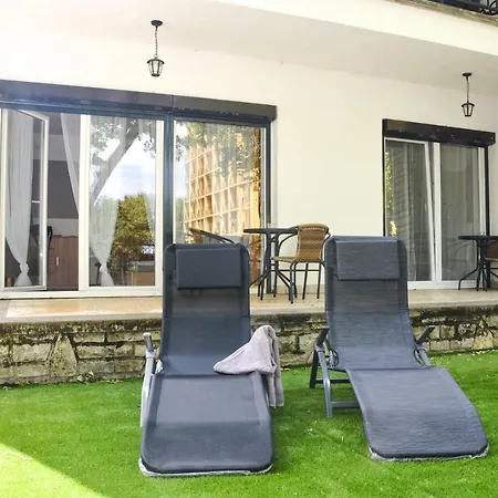 Appartement Petőfi Sétány Panzió *