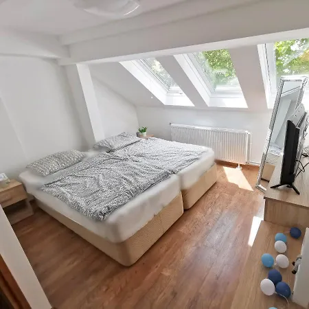 Petofi Setany Panzio Apartment Siófok